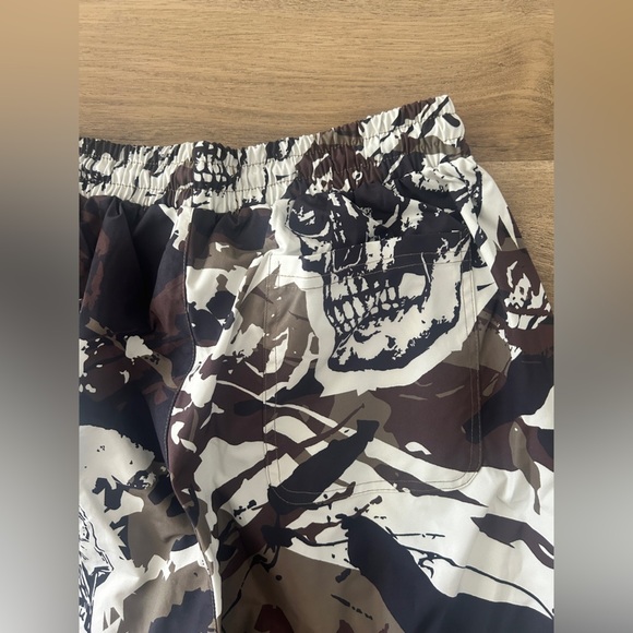 Rebel Vengeance Loose Fit Wind Pants Skull Camo – Rare, NWT (Sizes S, M, L) - Picture 11 of 12